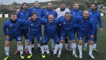 İzmir'de masterlar resitali: Sarfed, Çeşme Belediyesi'ni 2-0 yendi