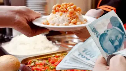 Çalışanların yüzünü güldüren karar: Yemek kartlarında 300 TL dönemi resmen başladı
