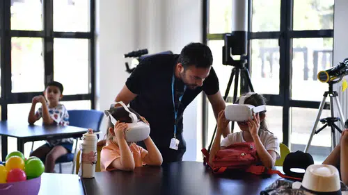 Malatya'nın Gelecek Mühendisleri Yeşilyurt'ta Yetişiyor: Bin 500 Çocuk Bilimle Tanıştı