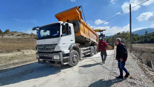 Mudurnu'da ulaşım konforu artıyor: Köy yolunda hummalı çalışma