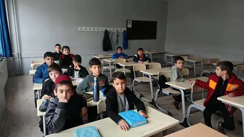 Denizli'de manevi yolculuk: Öğrenciler hafızlık için ilk adımı attı