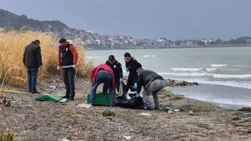 Eğirdir Gölü kıyısında şüpheli ölüm: Cansız beden bulundu