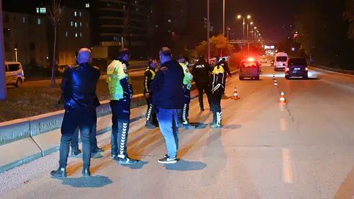 Kırıkkale'de akşam saatlerinde acı kaza: Yolun karşısına geçmek isterken canından oldu