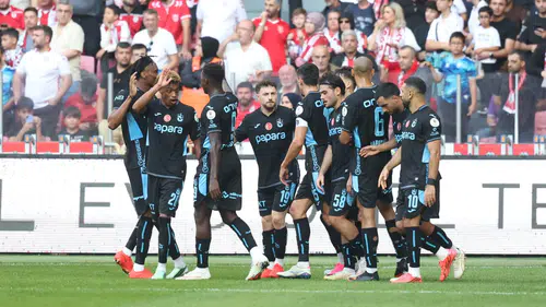 Karadeniz'de fırtına dinmiyor: Trabzonspor'un Samsun zaferi istatistikleri altüst etti