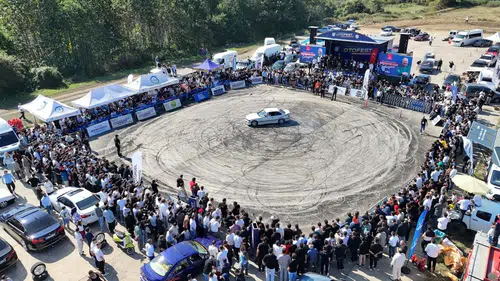 Modifiyeli araçların başkenti Ünye oldu: Drift şov nefes kesti