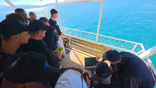 Van Gölü'nün derinliklerinde teknolojik keşif: Gençler su altı robotlarıyla gizemli dünyaya daldı