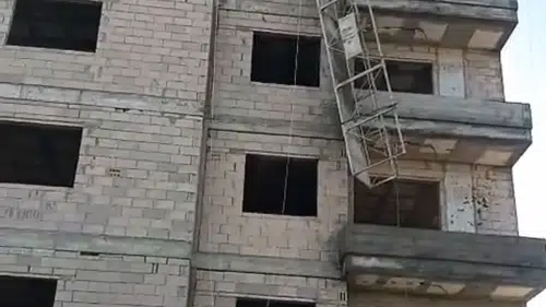 Tarsus'ta inşaat faciası: Sıva yaparken düşen iki kardeşten acı haber geldi