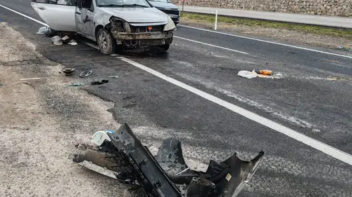 Nevşehir yolunda sabah trafiğinde korkutan kaza: 7 kişi hastanelik oldu
