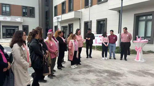 Babaeski semalarında pembe umut: Erken teşhis için gökyüzüne bırakılan mesaj