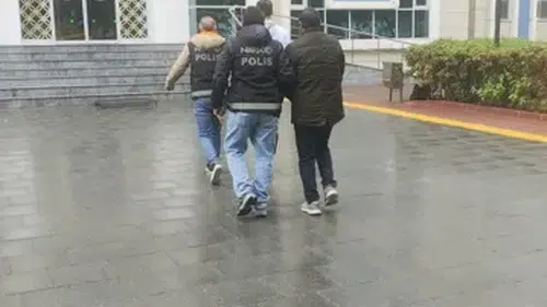 Kırşehir'de şoke eden yöntem: Kuryelerin midesinden çıkanlar polisi bile şaşırttı