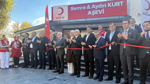 Sivas’ta Kızılay’dan dev adım: İhtiyaç sahiplerine sıcak yemek kapısı açıldı
