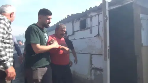 Silivri'de yürek yakan manzara: Ahır yangını sonrası besici çift hastanelik oldu