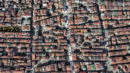 İstanbul'un deprem karnesinde Bahçelievler zirveye yerleşti: İşte dev dönüşümün havadan yansıyan yüzü