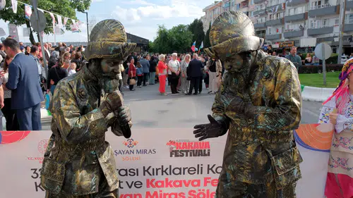 Kırklareli sokakları Kakava ateşiyle şenlendi
