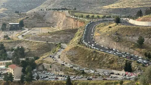 Halfeti bayram tatilinde ziyaretçi trafiğini kilitledi