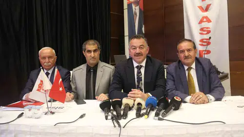 Sivasspor’da yönetim krizi başladı