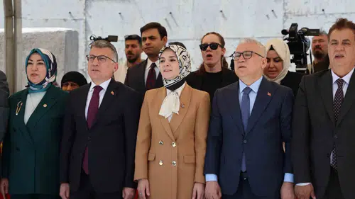 Yaşlılar için yeni huzurevi kapılarını açtı
