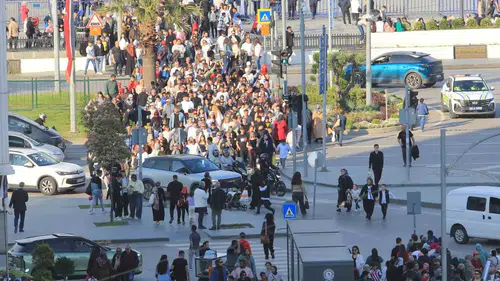Samsun semalarında bayram coşkusu trafiği felç etti