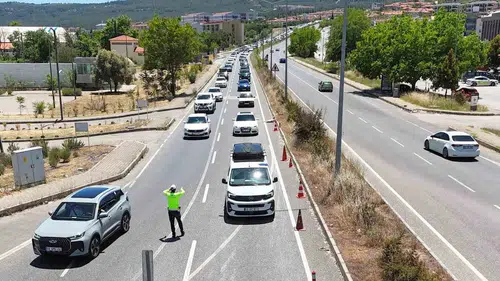 Muğla yollarında bayram dönüşü yoğunluğu başladı