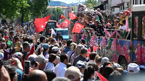 Isparta bu yıl da gül kokusuna teslim oluyor