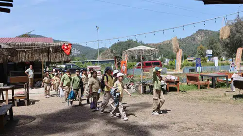 Marmaris’te çocuklara doğa ile iç içe bir öğrenme alanı açıldı