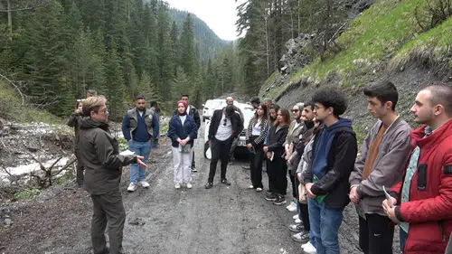 Kastamonu'da orman öğrencileri sahada doğa nöbeti tuttu