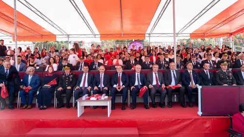 Manisa meydanlarında 19 Mayıs enerjisi