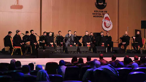 Karaman Türk Dil Bayramı için meydanlara indi