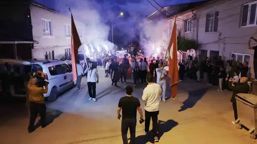 Bursa Çaltılıbük köyünde asırlık deve eğlencesi geleneği sürüyor