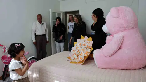 Minik Zeynep ve dedesine Elazığlılardan sıcacık bir yuva
