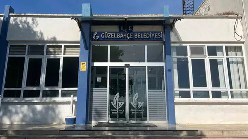 Güzelbahçe Belediyesine şafak operasyonu