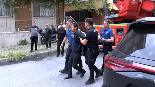 Sultangazi'de dehşet anları Annesini evde rehin alan şahıs yakalandı