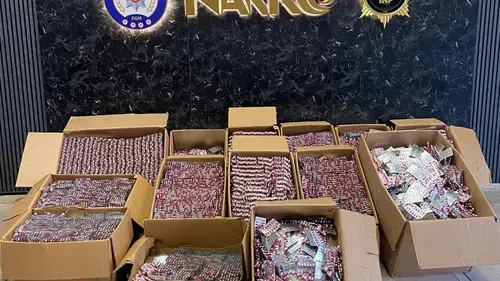 İstanbul narkotik ekiplerinden üç ilçede büyük operasyon