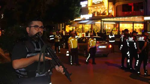 Adana bayram tatili öncesi güvenlik önlemlerini en üst seviyeye çıkardı