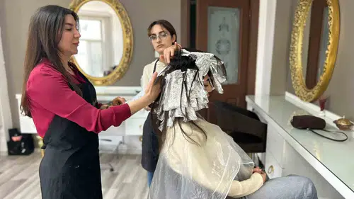Van'da kuaförlerde bayram mesaisi randevu düzeniyle başladı
