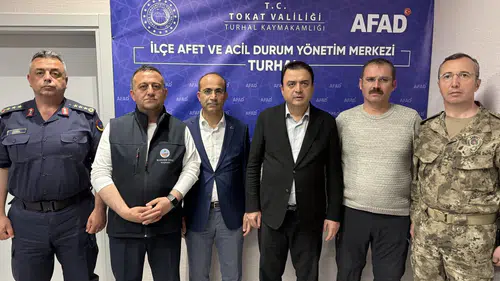 Tokat’ta toprak kayması tehlikesi köyü boşalttırdı