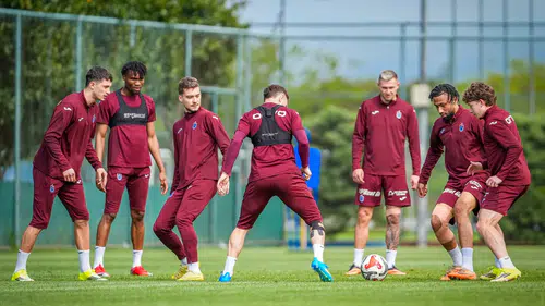 Trabzonspor kupa finali için sahaya indi
