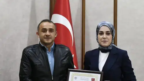 Dereye düşen çocuğu kurtaran dalgıç kahraman ilan edildi
