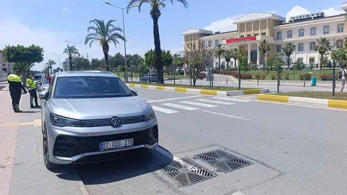 Manavgat trafiğinde yaya önceliği kazaya neden oldu