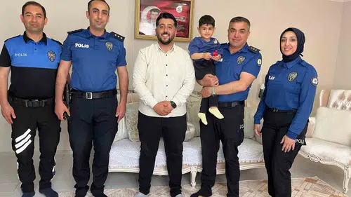 Adıyaman'da bayram ziyareti Şehit aileleri yalnız bırakılmadı