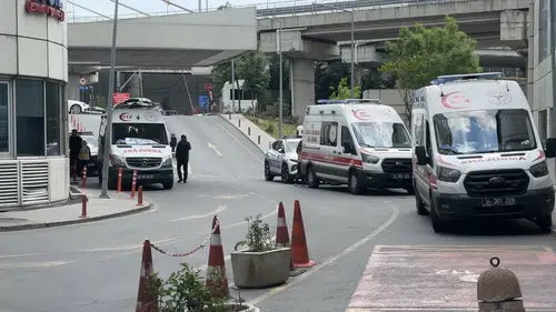 Hastanedeki şüpheli ölüm Bıçaklanan genç 10'uncu kattan düştü
