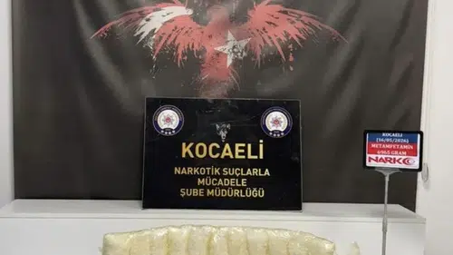 Otobüste metamfetamin sevkiyatına polis engeli