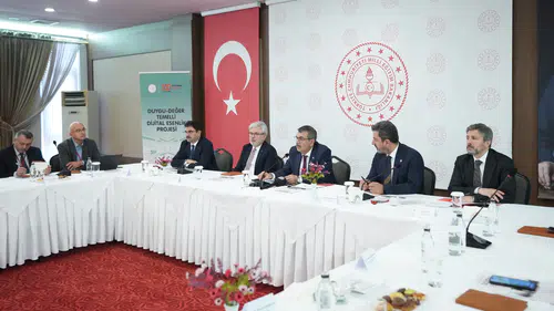 Milli Eğitim Bakanlığı çocukları dijital dünyadaki risklerden korumak için harekete geçti