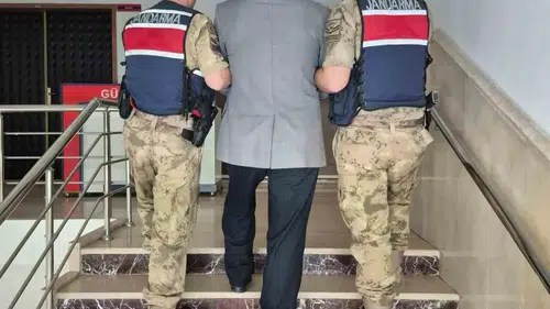 Karaköprü’de aranan firari jandarmanın takibinden kaçamadı