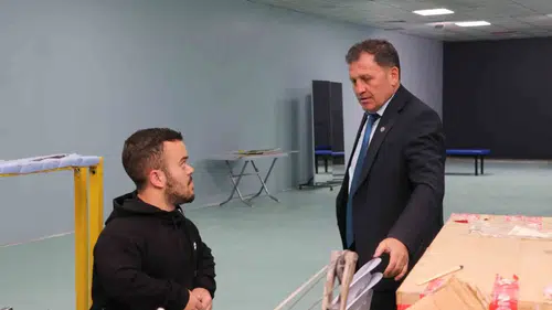 Türkiye'nin ilk paralimpik halter salonu açıldı