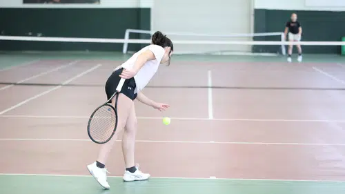 Bursa'da gençler 19 Mayıs için tenis kortunda buluştu