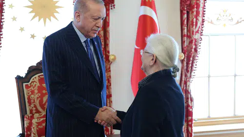 Erdoğan Dolmabahçe’de Menderes’in ailesiyle bir araya geldi