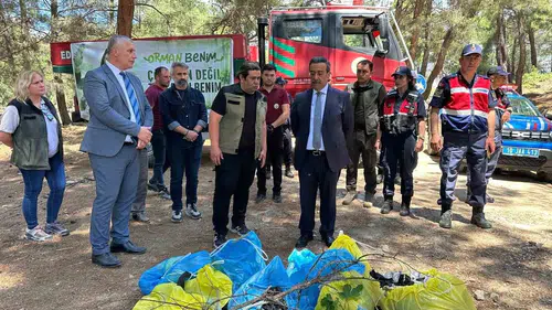 Burhaniye ormanlarında yangın riskine karşı temizlik seferberliği başladı