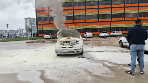 Osmaniye’de hastane otoparkında araç yangını paniği