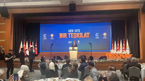 AK Parti İstanbul’da site sakinlerine ulaşmak için yeni model başlattı